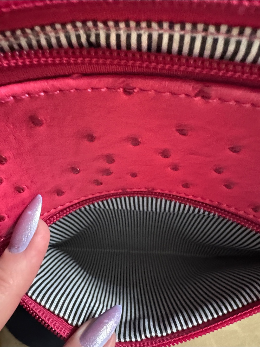 NWOT Hot Pink Faux Ostrich Crossbody Bag with Tassel Accent - Picture 6 of 10